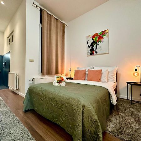 Luxury Suites Centrum By Rikas Hotels Amberes Exterior foto
