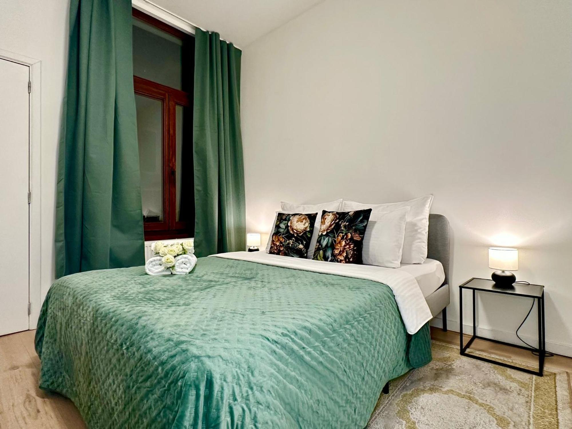 Luxury Suites Centrum By Rikas Hotels Amberes Exterior foto