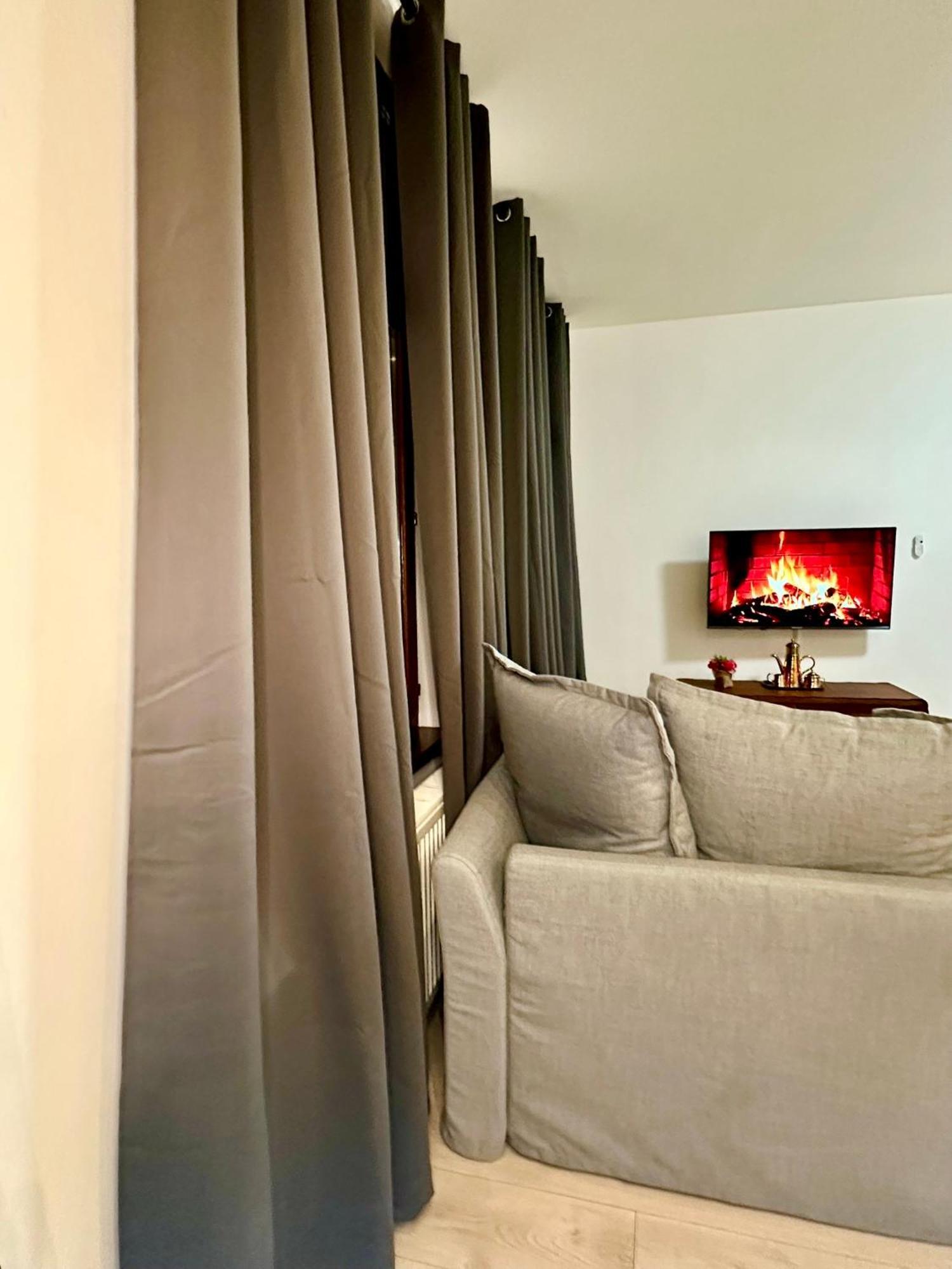 Luxury Suites Centrum By Rikas Hotels Amberes Exterior foto