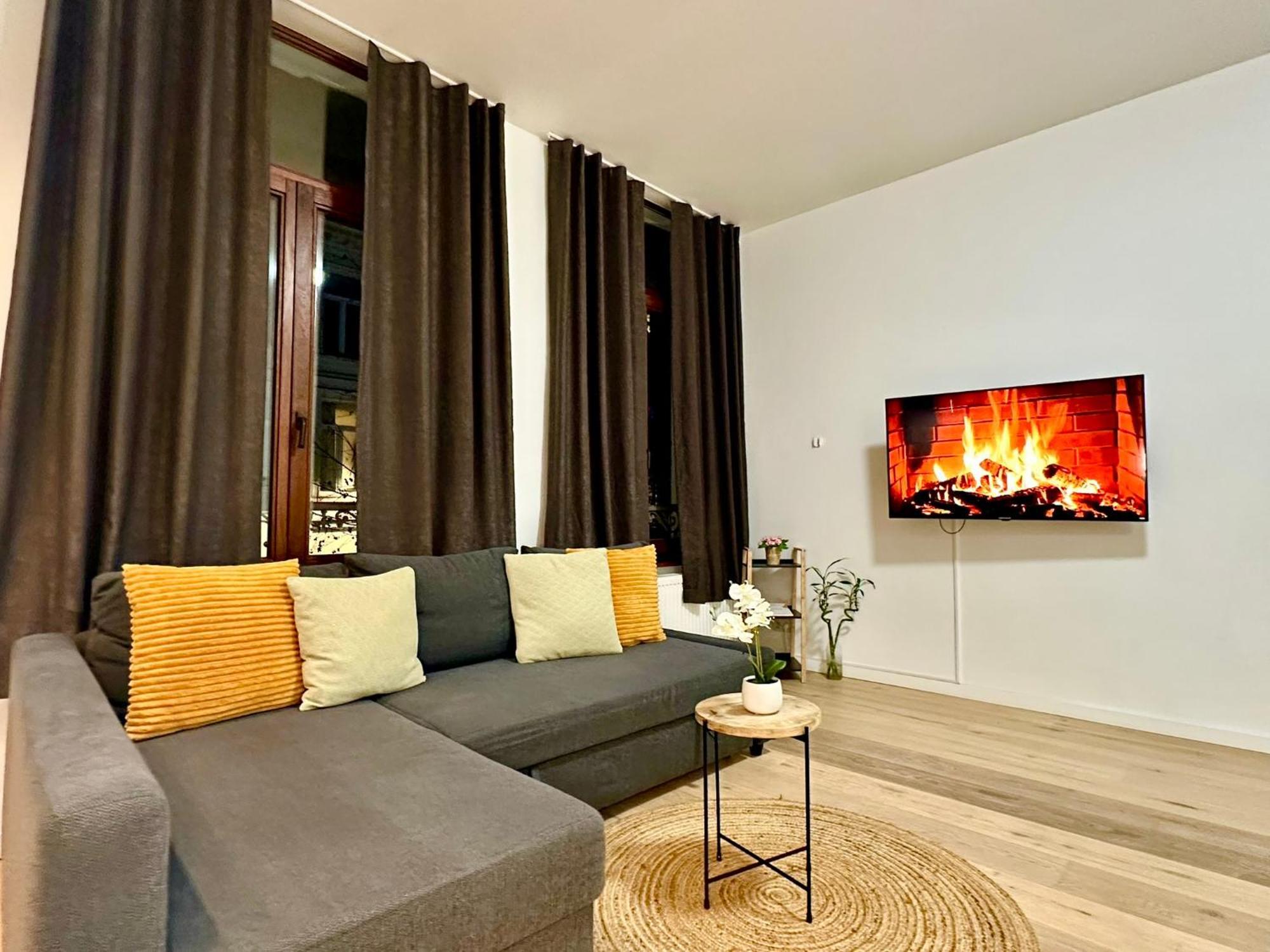 Luxury Suites Centrum By Rikas Hotels Amberes Exterior foto