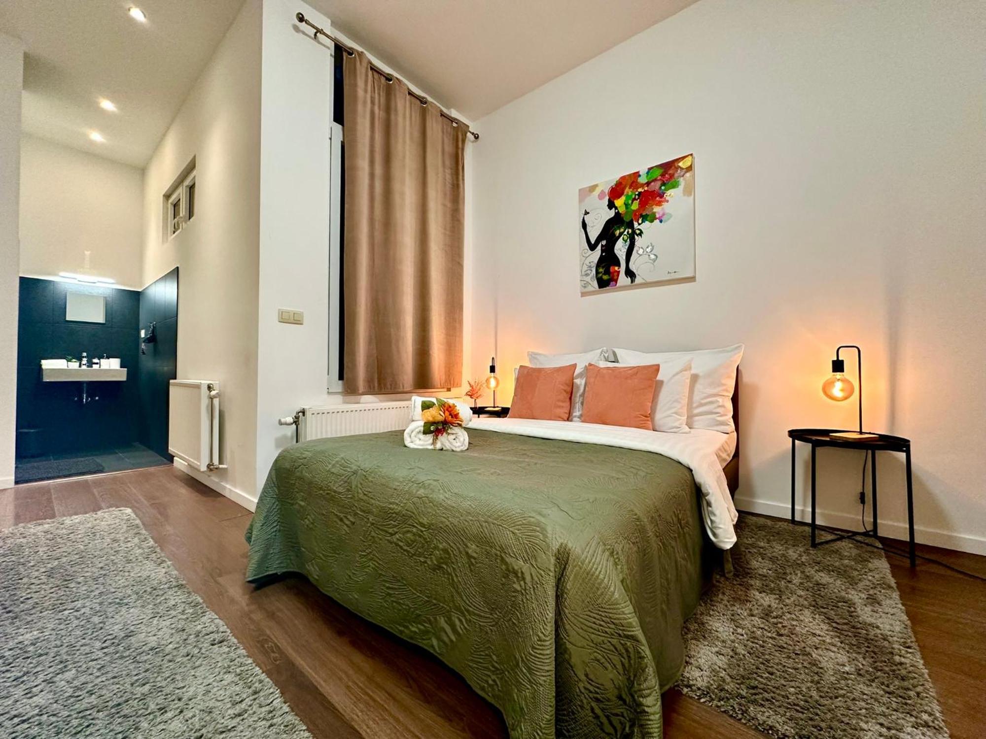 Luxury Suites Centrum By Rikas Hotels Amberes Exterior foto